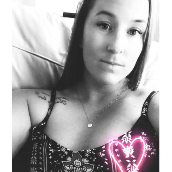 Poshmark profile picture for @cylinder
